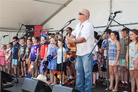 Australia-Day-Birregurra-2016-James-Blundell-and-Birregurra-School-Children